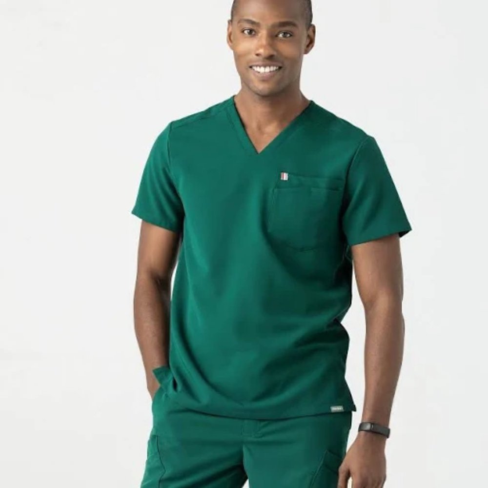 NWT Mediclo Men's FYSEL® Crevan‎ ‎ Essential Scrub Top in Hunter Green Size XL